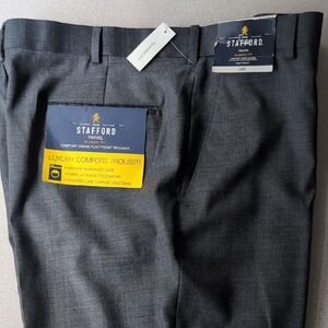 Stafford Men's Gray Comfort Trousers